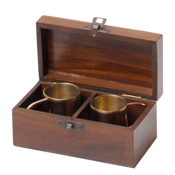 Набор "Двойной грог" в дер. коробке (две медные кружки)